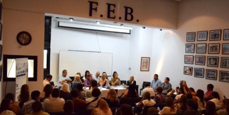 La FEB anunci� un paro docente que afectar� el inicio de clases